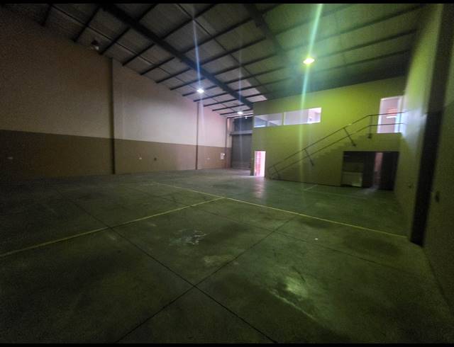 353M² WAREHOUSE TO LET IN STORMILL